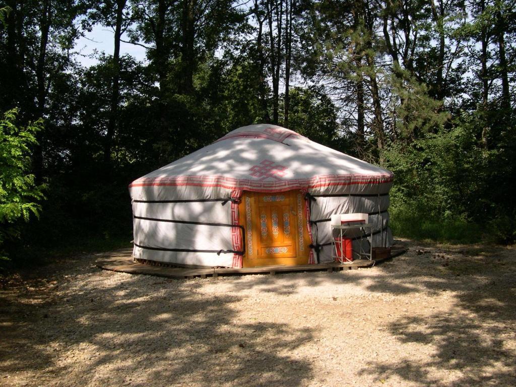 Camping De La Croix D'Arles Bourg  ห้อง รูปภาพ