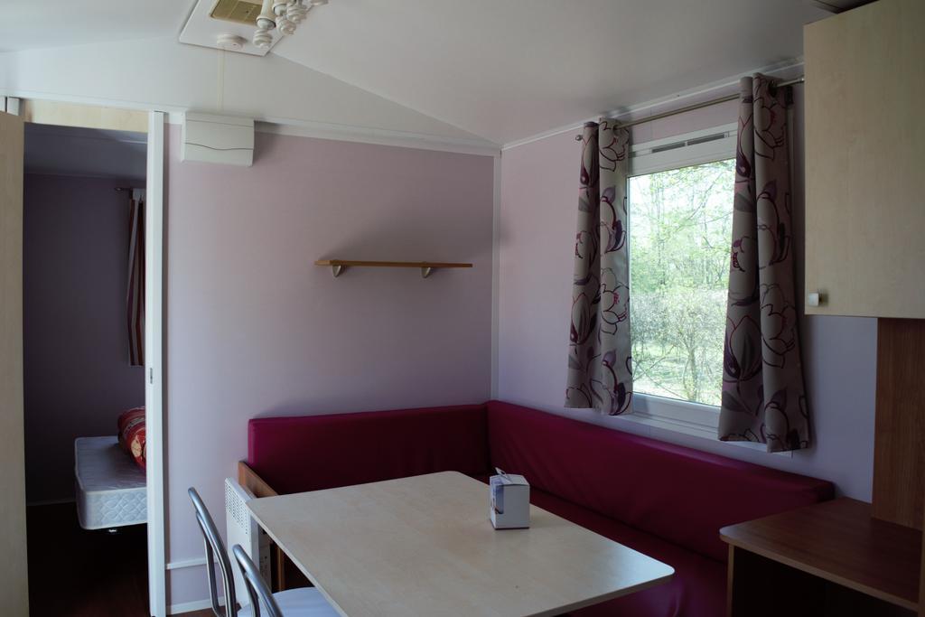 Camping De La Croix D'Arles Bourg  ภายนอก รูปภาพ