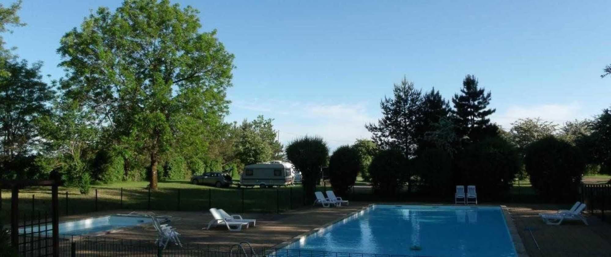 Camping De La Croix D'Arles Bourg  ภายนอก รูปภาพ
